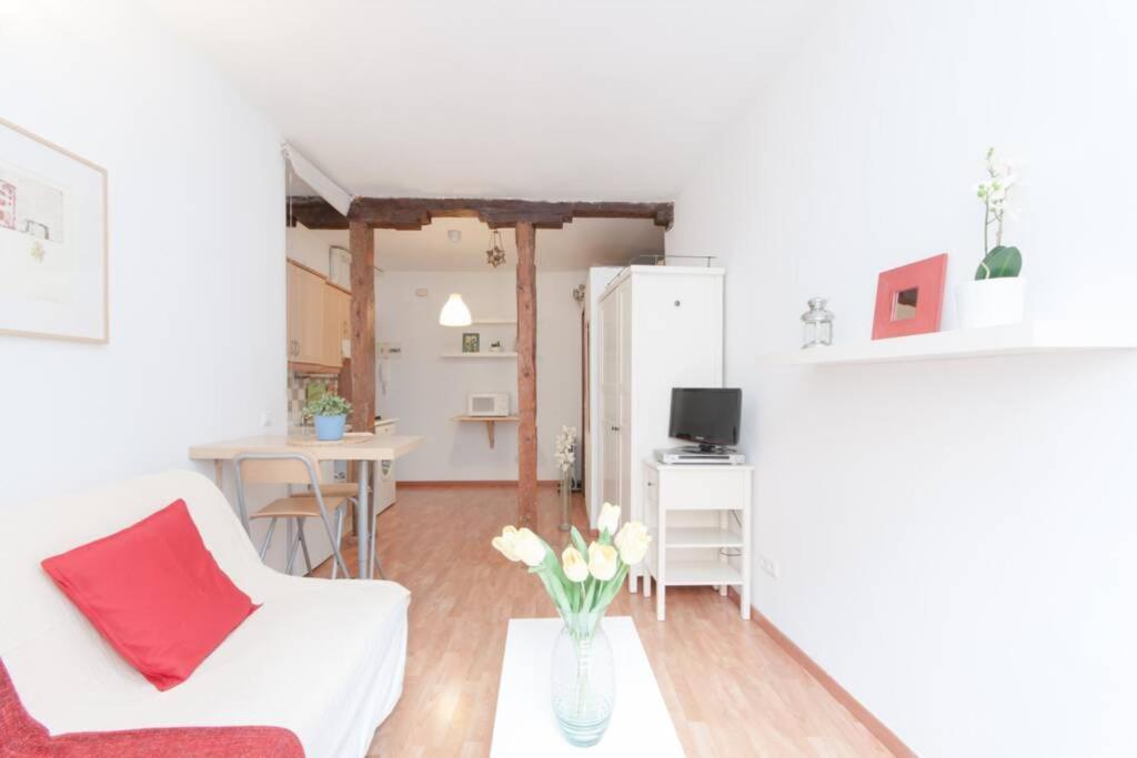 Estudio Magdalena, Pleno Centro De Madrid Esterno foto